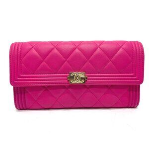 CHANEL Pink Wallet